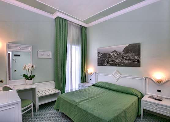 Grand Hotel Riviera 1
