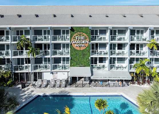 The Garden Hotel & Resort 1