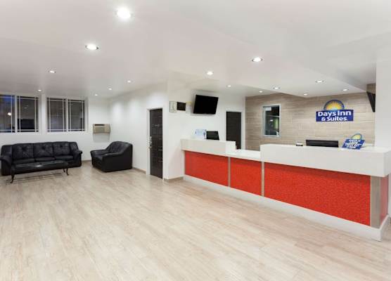 Days Inn by Wyndham Mission Valley-SDSU 1