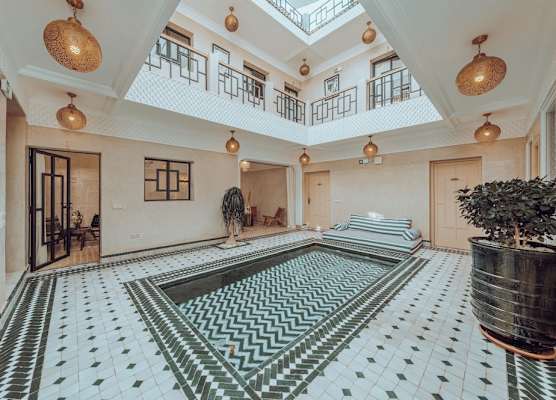 Riad Valentine 1