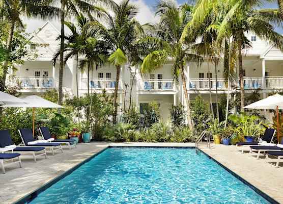 Parrot Key Hotel & Villas 1