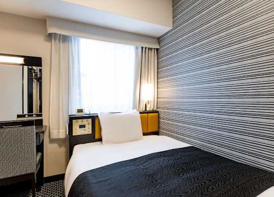 APA Hotel Midosuji Honmachi Ekihigashi 1