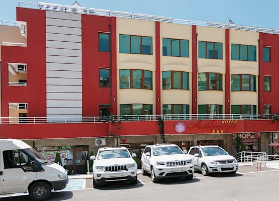 Alexandra Hotel 1