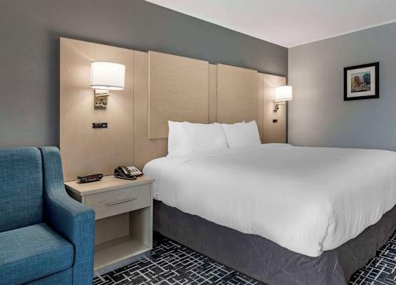 Comfort Inn Hyannis - Cape Cod 1