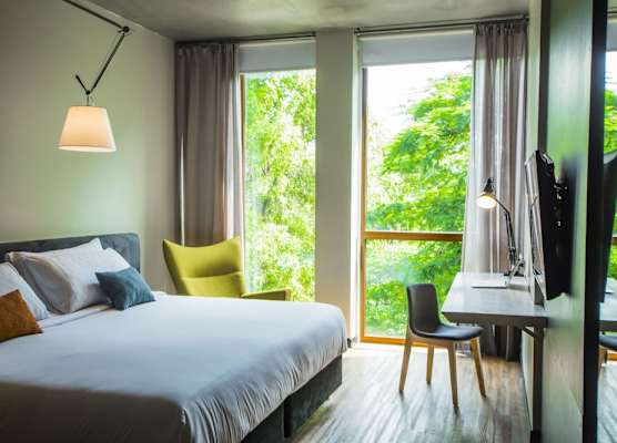 Five Hotel & Residences 1
