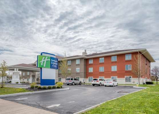 Holiday Inn Express & Suites GREENVILLE by IHG 1
