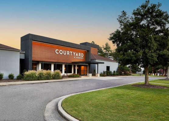 Courtyard by Marriott Memphis East/Park Avenue 1