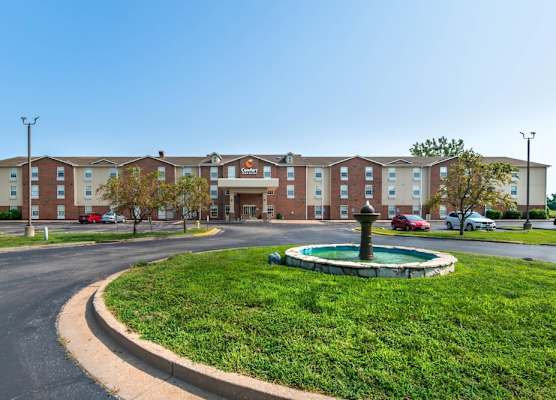 Comfort Inn & Suites Chesterfield - St Louis 1