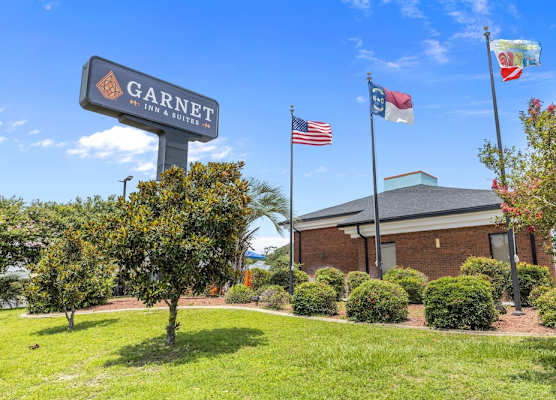 Garnet Inn & Suites, Morehead City near Atlantic Beach 1