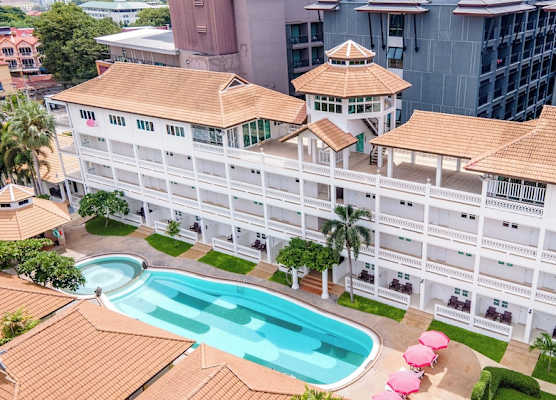 Le Palm Hotel 1