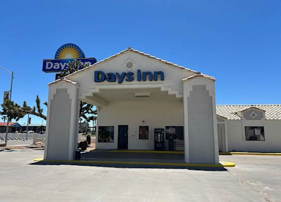 Days Inn by Wyndham Kingman West 1