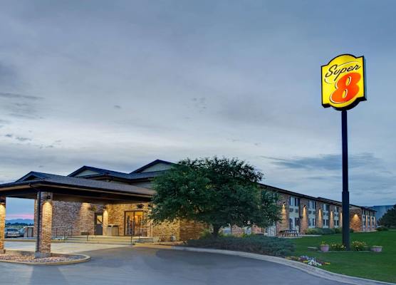 Super 8 by Wyndham Fort Collins 1