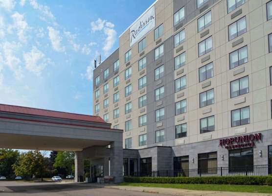 Radisson Hotel Detroit Metro Airport 1