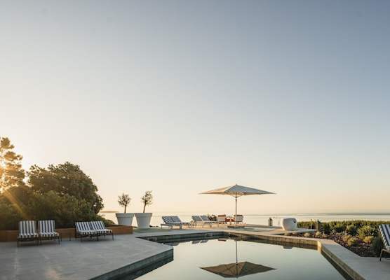 Casa Pôr do Sal - Boutique Suites, Sea Views & Heated Pool 1