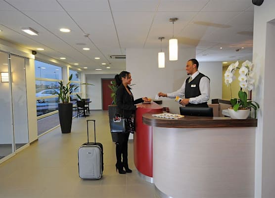 Dc Hotel Charleroi Airport 1