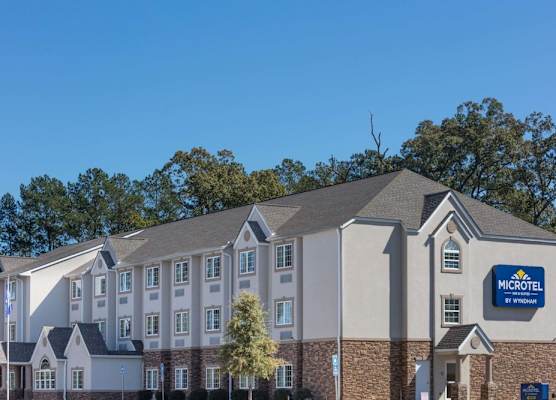 Microtel Inn & Suites by Wyndham Macon 1