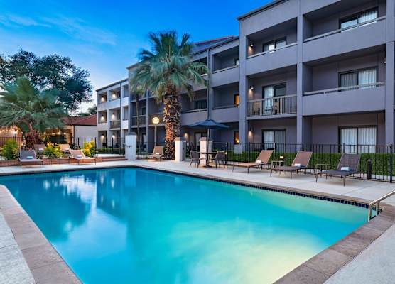 Courtyard by Marriott San Antonio Downtown 1