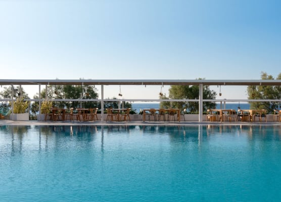 Kamari Beach Hotel 1