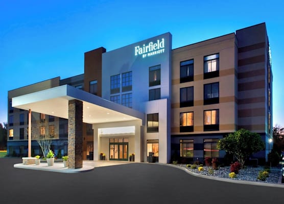 Fairfield Inn & Suites by Marriott Rome 1