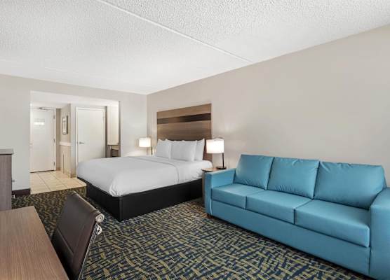 Best Western Plus Chesapeake Bay-Norfolk 1