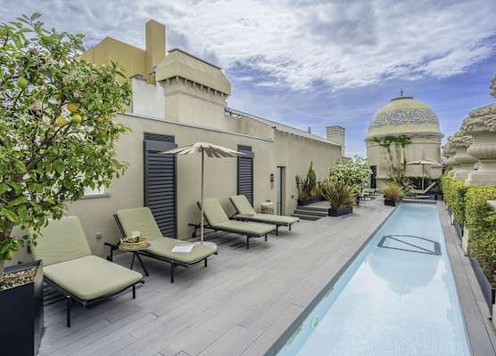 Casagrand Luxury Apartments Barcelona 1