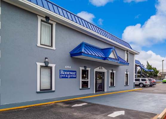 Rodeway Inn & Suites Fort Jackson 1