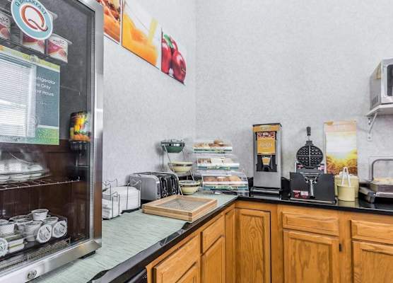 Quality Inn Pell City I-20 exit 158 1
