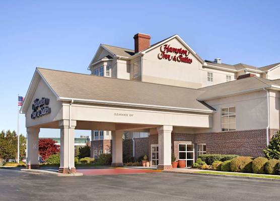 Hampton Inn & Suites Providence/Warwick-Airport 1