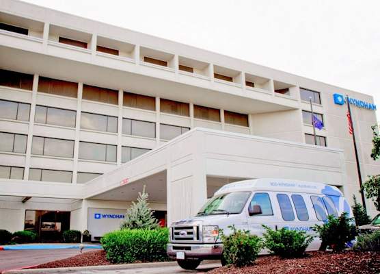 Wyndham Indianapolis Airport 1