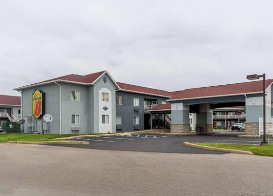 Super 8 by Wyndham Indianapolis/NE/Castleton Area 1