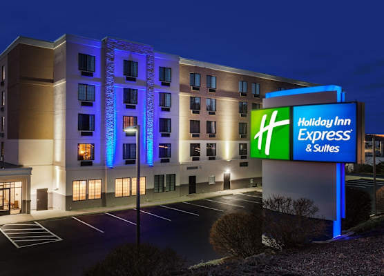 Holiday Inn Express & Suites PROVIDENCE-WOONSOCKET by IHG 1