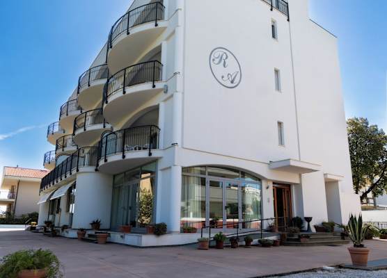 Altamira Residence 1