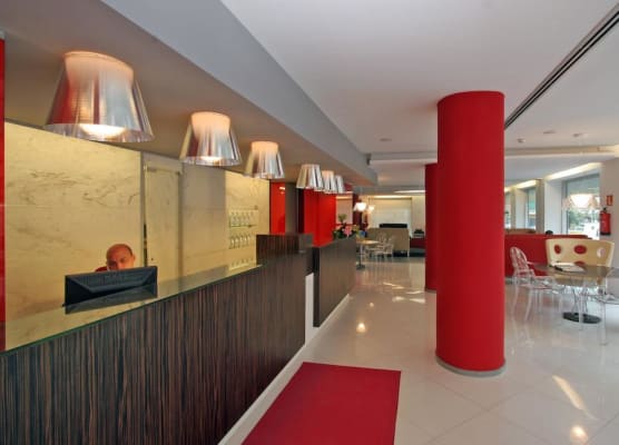 Hotel Oasis Plaza 1