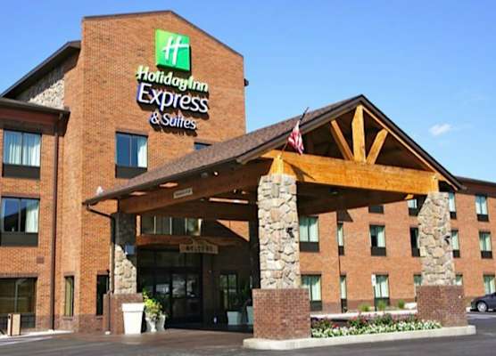 Holiday Inn Express & Suites DONEGAL by IHG 1