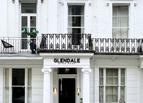 Glendale Hyde Park Hotel 1