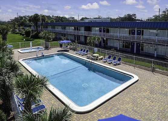 Days Inn by Wyndham Orlando Downtown 1
