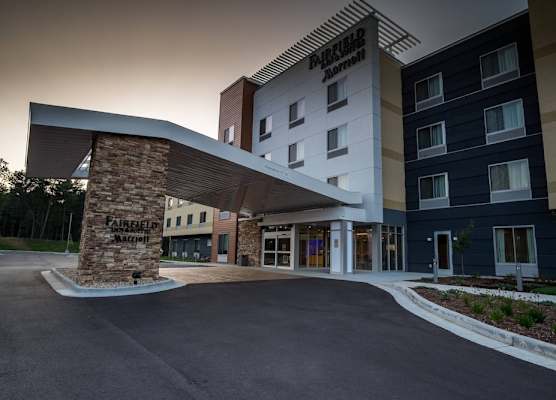 Fairfield Inn & Suites by Marriott Wisconsin Dells 1