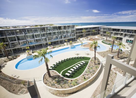 Wyndham Resort Torquay 1