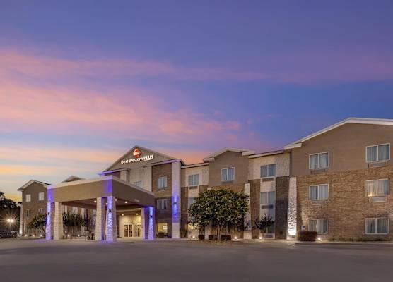 Best Western Plus Sand Bass Inn and Suites 1