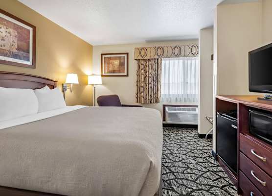 Quality Inn La Crosse North 1