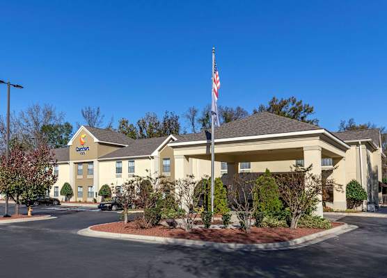 Comfort Inn Clinton 1