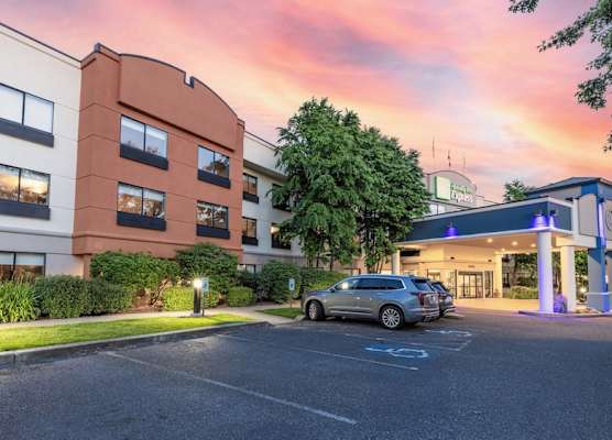Holiday Inn Express BELLINGHAM by IHG 1
