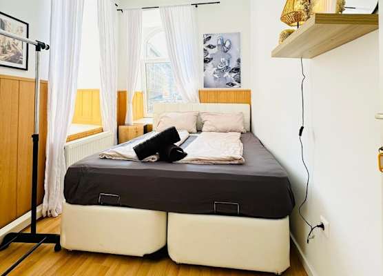 10BR Apt for Groups 8Min to Rathausplatz 1