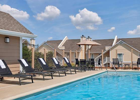Sonesta Simply Suites Cleveland Airport 1
