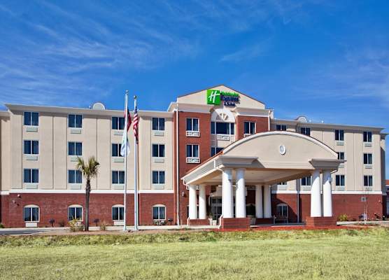 Holiday Inn Express & Suites MOULTRIE by IHG 1