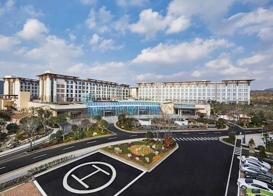 Landing Jeju Shinhwa World Hotel 1