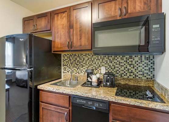 MainStay Suites Near Denver Downtown 1