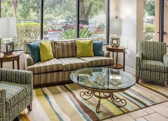 Econo Lodge Palm Coast Central 1