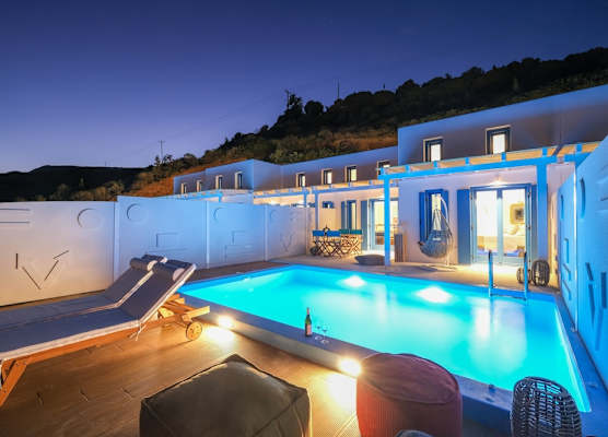 Aelia Collection Suites - Adults Friendly 1