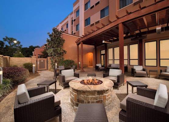Courtyard by Marriott Tyler 1